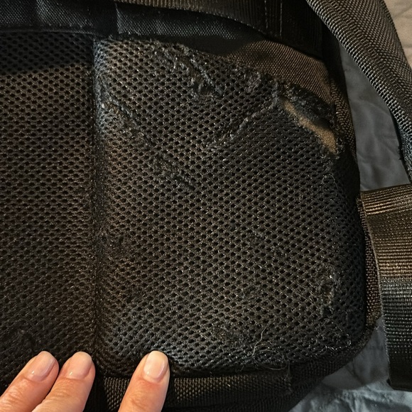 London fog backpack - Picture 8 of 9